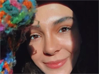 Hercai'nin yıldız oyuncusu Ebru Şahin gönülleri fethetti!