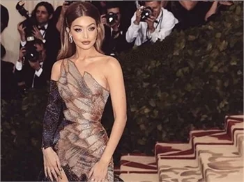 Gigi Hadid'e büyük şok!