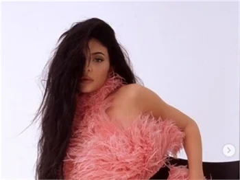 Kylie Jenner'a 420 bin TL'lik hediye!