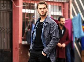 İşte Aras Bulut İynemli'nin yeni projesi!