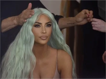 Kim Kardashian'ın yeni imajı hayranlarını şoke etti!