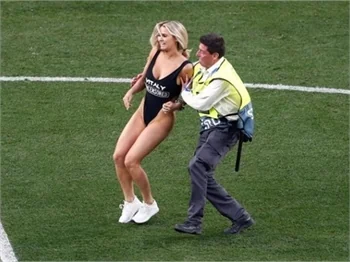 Şampiyonlar Ligi finalinde sahaya girmişti! Kinsey Wolanski’ye büyük şok!
