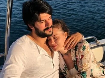 Burak Özçivit ile Fahriye Evcen tatil planını yaptı! 100 bin liraya...