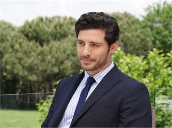Rekabetçi Veliaht Ali Yağcı!