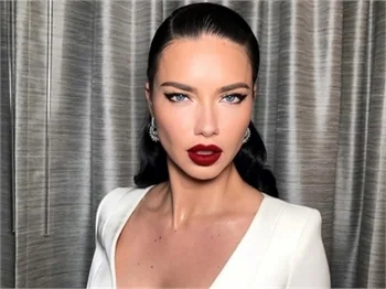 Adriana Lima fit vücudunu neye borçlu? Açıkladı!