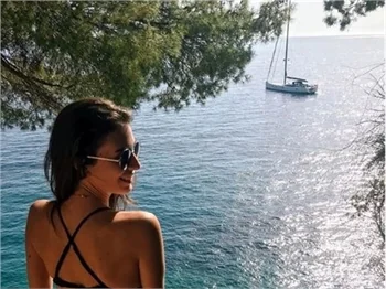 Güzel model Ezgi Avcı'dan sosyal medyayı sallayan pozlar!