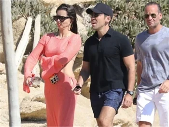 Adriana Lima'ya şok! Yeni sevgilisi Emir Uyar'ın annesi...