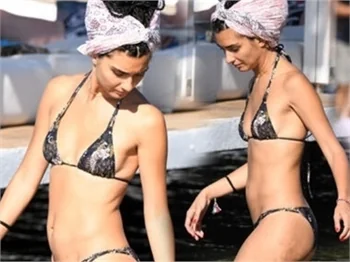 Tuba Büyüküstün plaja indi!