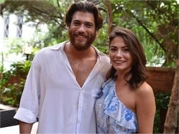 Can Yaman ve Demet Özdemir birlikte tatil mi yapıyor?
