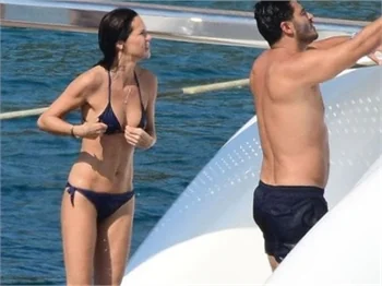 Ebru Şallı nişanlısı için paraya kıydı!
