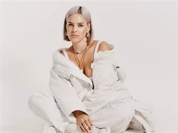 Anne Marie Antalya'ya 74 Bin TL bırakacak!
