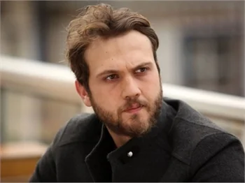 Aras Bulut İynemli: "İyi ki varsınız..."
