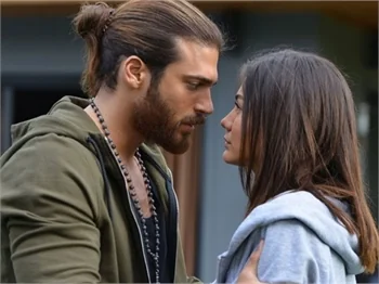 Can Yaman'la ilgili sürpriz itiraf!
