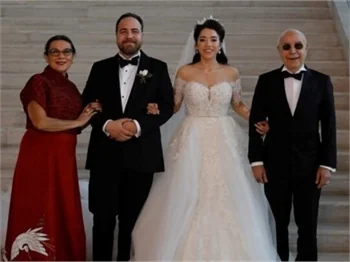 Mazhar Alanson'un mutlu günü!