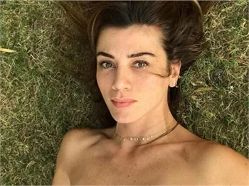 Gökçe Bahadır'dan makyajsız paylaşım!