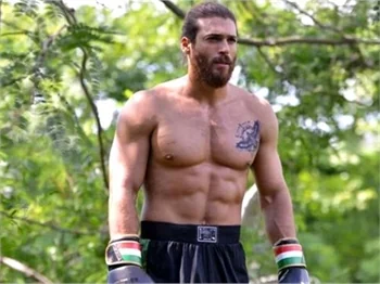 Can Yaman, Diriliş Osman'a mı katılıyor?