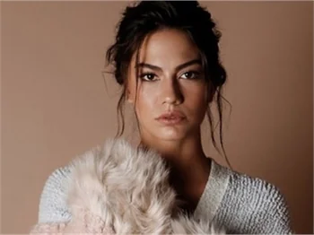 Heyecanlandıran haber! Demet Özdemir ekranlara mı dönüyor?