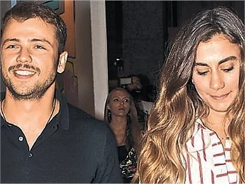 Tolga Sarıtaş ile Zeynep Mayruk'un ilişkisi evliliğe mi gidiyor?