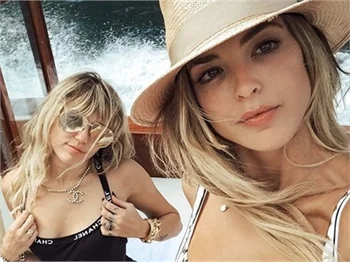 Miley Cyrus, Kaitlynn Carter'dan da ayrıldı!