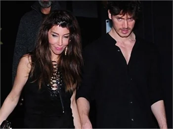 Hande Yener'in eski nişanlısından ayrılık yorumu!