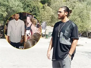 Partide tanıştılar! Can Yaman ve Yunan güzel...