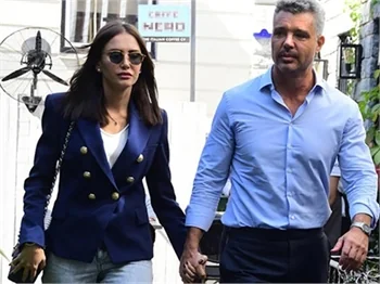 Emina Jahovic ve Sadettin Saran el ele!