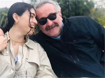 Onur Ünlü daha yeni farketmiş!