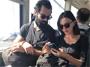 Hande Ataizi halk otobüsünde görüntülendi!