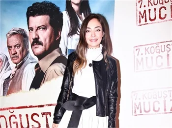 7. Koğuştaki Mucize’nin gala gecesine ünlü yağdı!