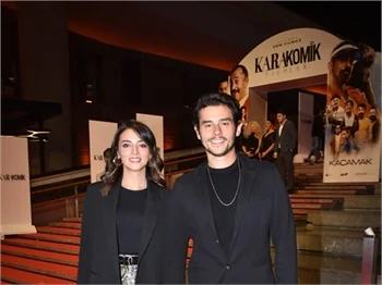 Cem Yılmaz'ın Karakomik Filmler'i gala yaptı!