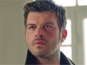 Kıvanç Tatlıtuğ'dan 10 numara haber!