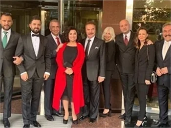 Cumhurbaşkanlığı  29 Ekim özel resepsiyonuna ünlü akını!