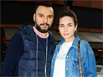 Buse Varol'dan dizi sürprizi!