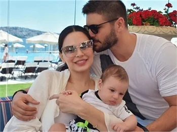 Tolgahan Sayışman ve Almeda Abazi'nin oğlu ameliyat oldu!
