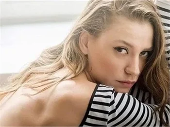 Serenay Sarıkaya yine kaçtı!
