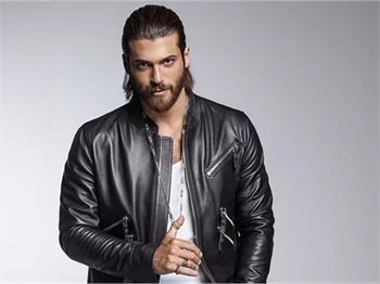Can Yaman'ın asıl mesleğini biliyor musunuz?