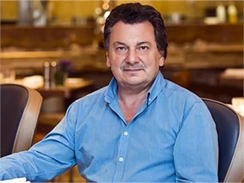 Vedat Milor: "Gurmelik, bedava yemek yemek..."