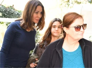 Demet Şener: "Ben sizin ne sormak istediğinizi biliyorum!"