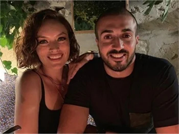 Ezgi Mola'nın sevgilisi Mustafa Aksakallı: "3 ay önce evlendik"