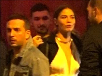 Demet Özdemir ve Oğuzhan Koç samimi bir şekilde...
