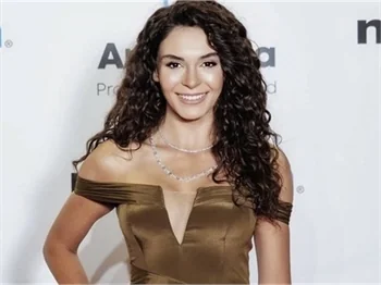 'Hercai'nin Reyyan'ı Ebru Şahin'den alkışlanacak hareket!