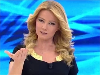 Müge Anlı o şarkıcıyı çağırdı! "Buraya gel..."