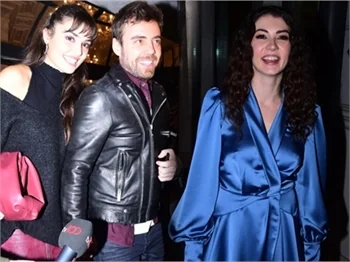 Hande Erçel, Burcu Özberk'i yalnız bırakmadı!