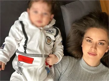 Fahriye Evcen, oğlu Karan'ı paylaştı!
