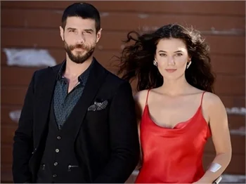 Pınar Deniz ve Berk Cankat ayrıldı!