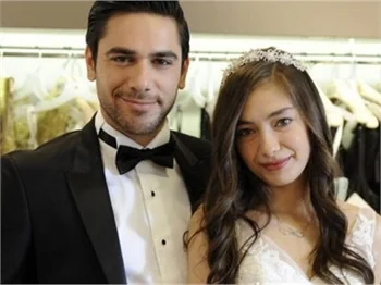 Kadir Doğulu, Neslihan Atagül'ü kalbine işledi!
