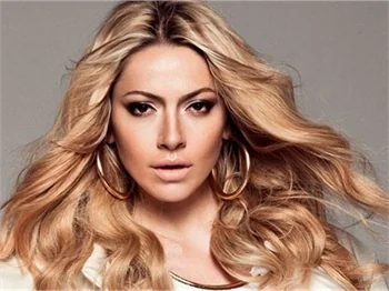 Hadise: "İlk dinlediğimde ağladım"