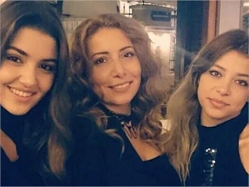 Hande Erçel'den duygulandıran mesaj!