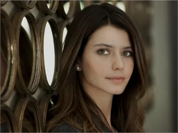 Beren Saat'in yeni Netflix projesi açıklandı!