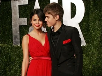 Selena Gomes eski sevgilisi Justin Bieber ile ilgili konuştu!